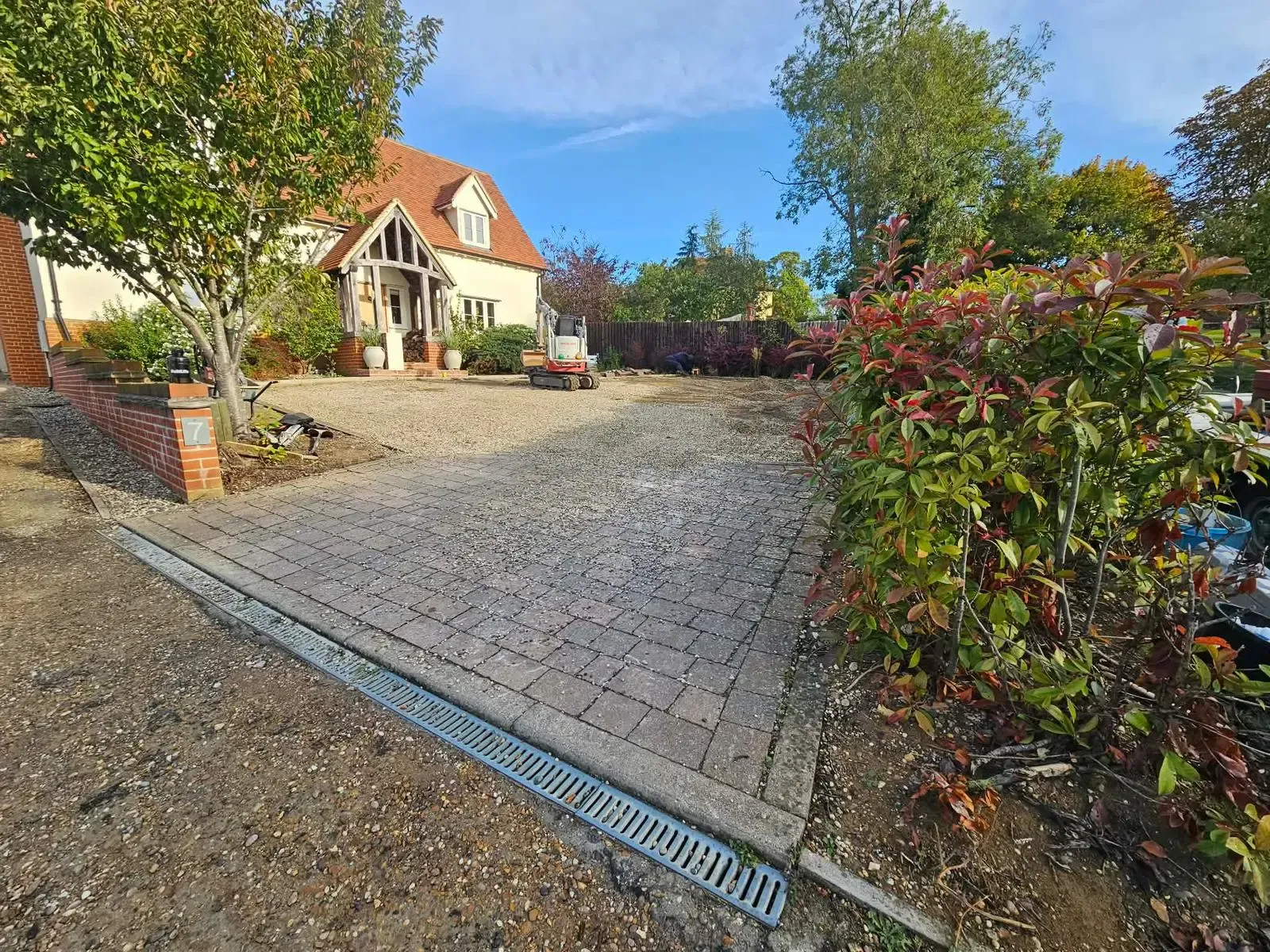 5 Reasons Why Vuba MAC Resin is Stronger Than Traditional Driveways