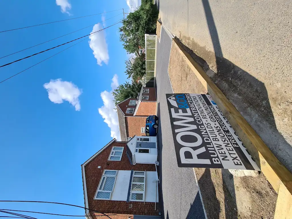 Complete Guide to Resin Driveway Installation: What to Expect